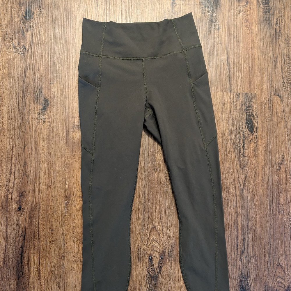 Fabletics Oasis High Wasted Leggings Pockets 7/8 Small - New w/ tags